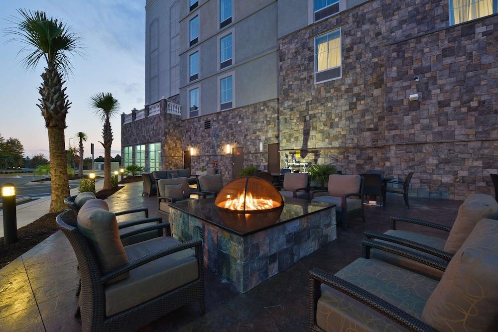 Hampton Inn & Suites Columbia/Southeast-Fort Jackson Екстериор снимка